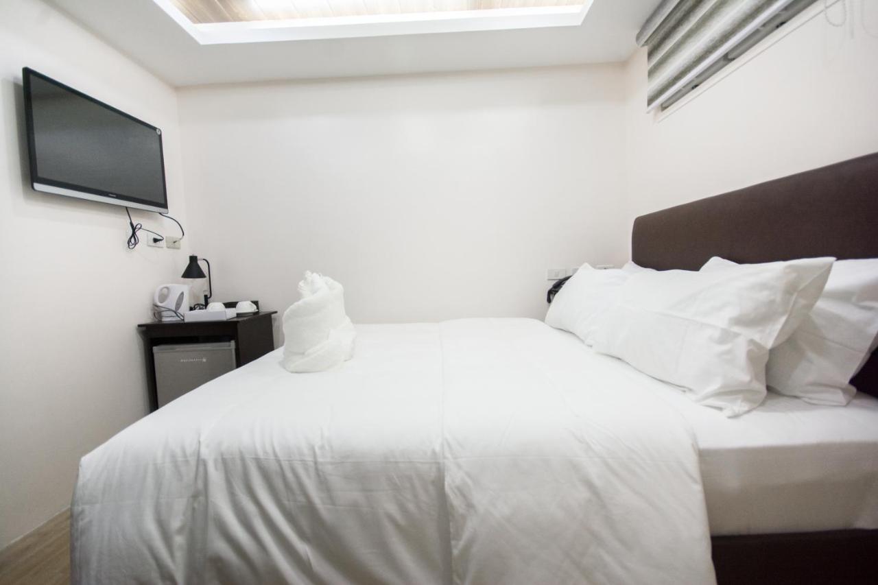 Emerald Island Hotel Balabag  Εξωτερικό φωτογραφία